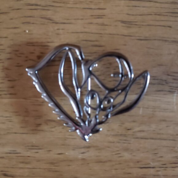 Jewelry - Abstract silver tone brooch